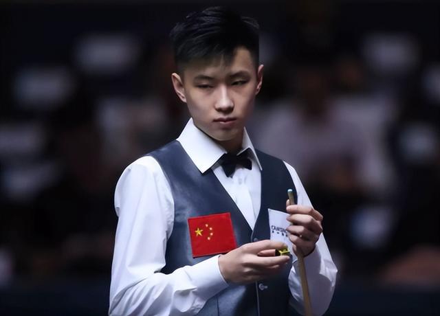 甲赛场上整 甲赛场上整